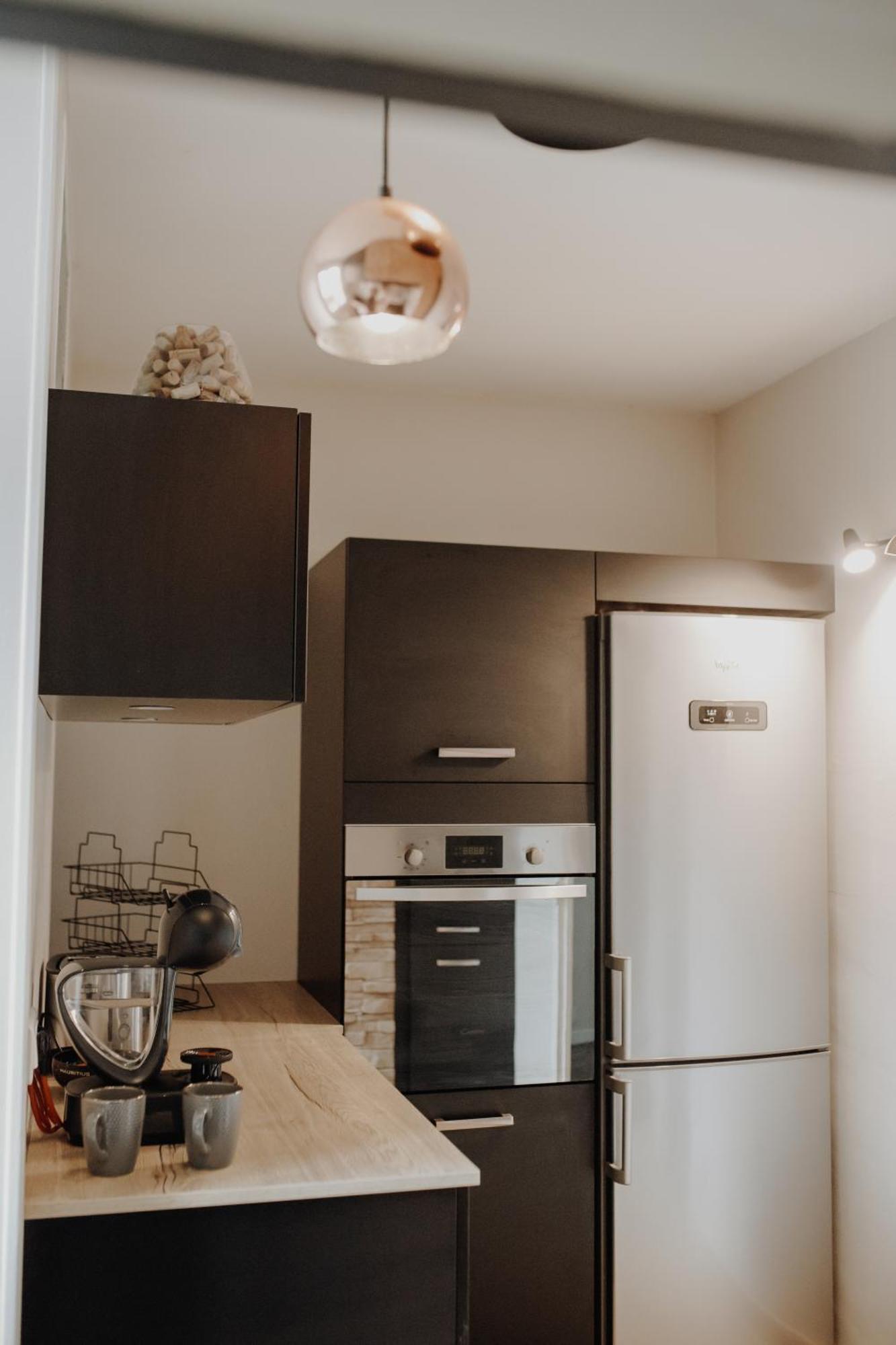 Superbe Appartement Renove - Salon De Provence Buitenkant foto